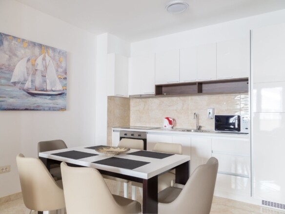 Dvosoban stan 89 m² – Bečići, Budva — fotografija 6