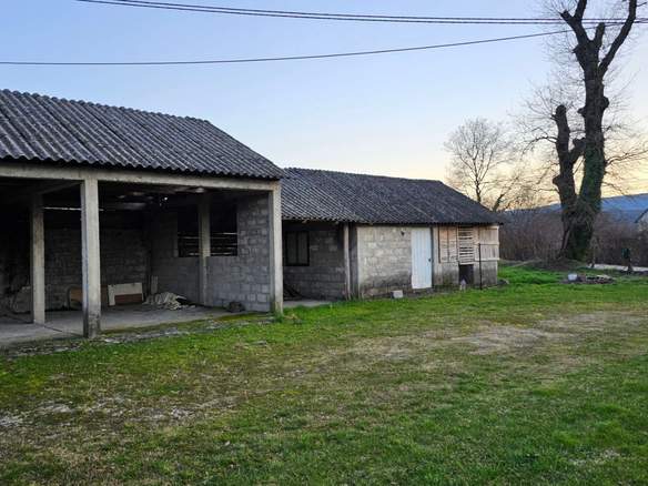 Kuća sa imanjem u naselju Gruda, Danilovgrad — fotografija 6
