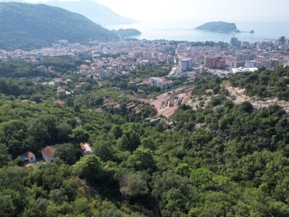 Plac sa panoramskim pogledom na more, Maine, Budva — fotografija 2