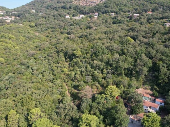 Plac sa panoramskim pogledom na more, Maine, Budva — fotografija 8
