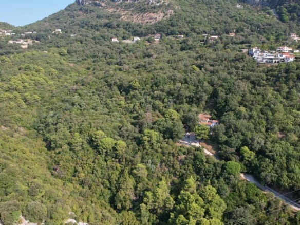 Plac sa panoramskim pogledom na more, Maine, Budva — fotografija 9