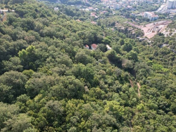 Plac sa panoramskim pogledom na more, Maine, Budva — fotografija 13
