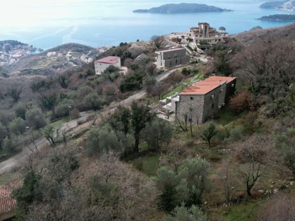 Urbanizovan plac sa pogledom na more u Kuljačama, Budva — fotografija 10