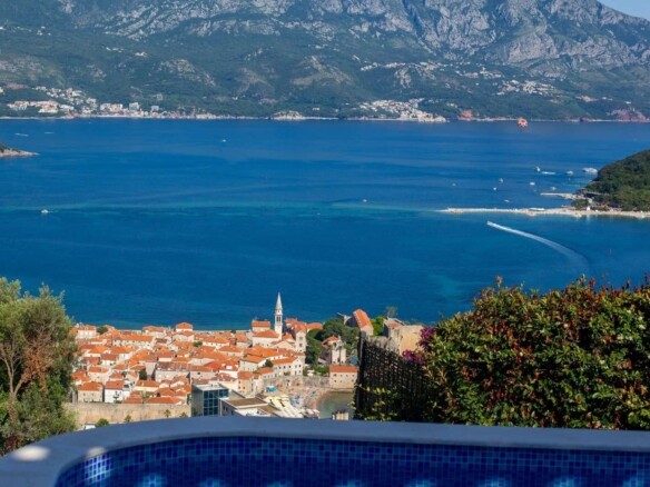 Izdavanje: Kuća 250 m² – Vidikovac, Budva — fotografija 10
