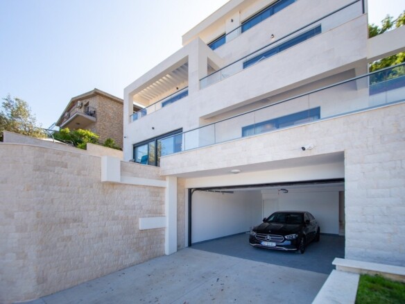 Izdavanje: Kuća 250 m² – Vidikovac, Budva — fotografija 11