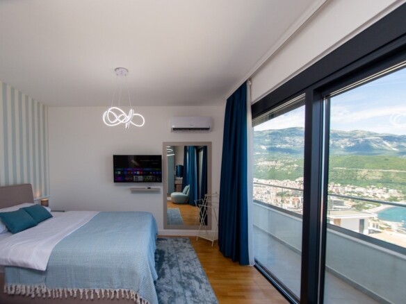 Izdavanje: Kuća 250 m² – Vidikovac, Budva — fotografija 12