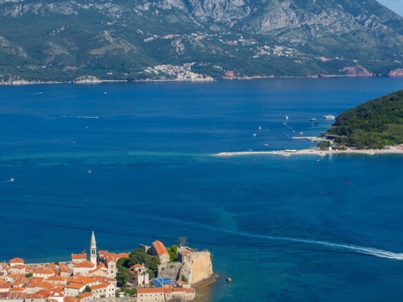 Izdavanje: Kuća 250 m² – Vidikovac, Budva — fotografija 18