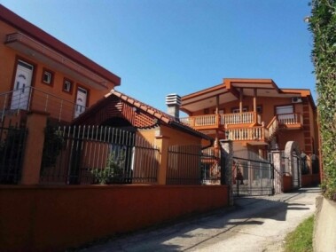 Kuća 610 m² – Sutomore, Bar