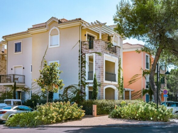 Dvosoban stan 97 m² – Tivat — fotografija 5