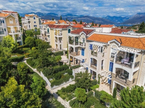 Dvosoban stan 97 m² – Tivat — fotografija 18