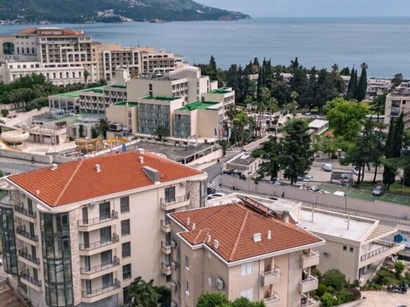 Dvosoban stan 102 m² – Bečići, Budva — fotografija 20