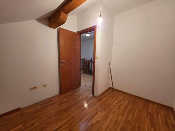 Trosoban stan 94 m² – Rozino, Budva — fotografija 10