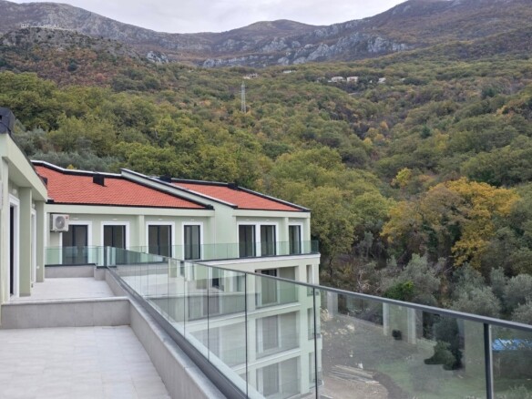 Dvosoban stan 108 m² – Kamenovo, Budva — fotografija 6