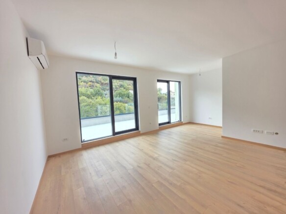 Dvosoban stan 108 m² – Kamenovo, Budva — fotografija 17