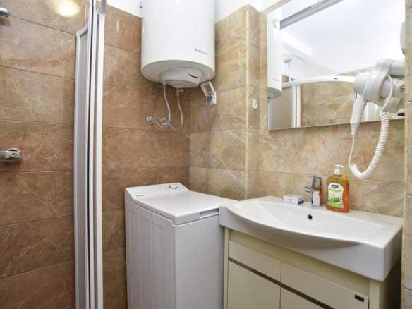 Jednosoban stan 44 m² – Budva — fotografija 13