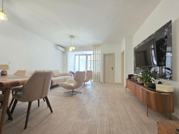 Trosoban stan 118 m² – Rozino, Budva — fotografija 11