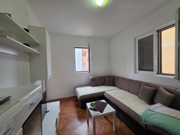 Opremljen jednosoban stan 39 m² u Budvi — fotografija 10