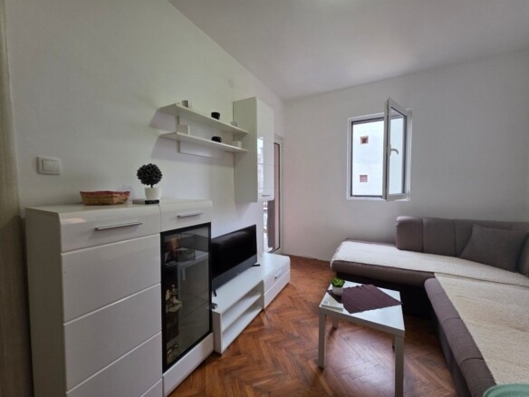 Opremljen jednosoban stan 39 m² u Budvi — fotografija 6