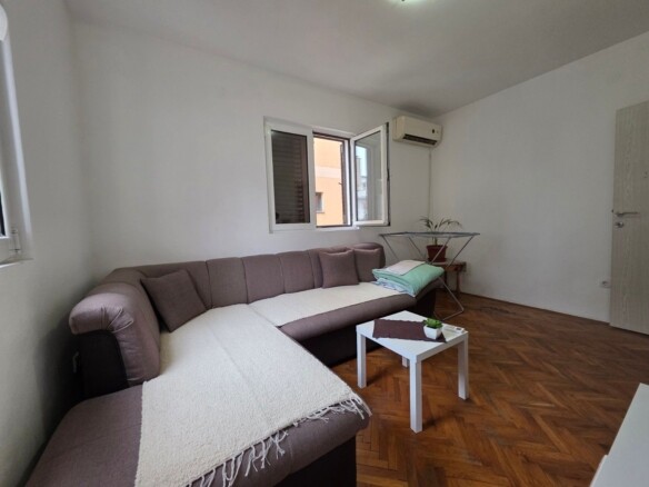 Opremljen jednosoban stan 39 m² u Budvi — fotografija 11