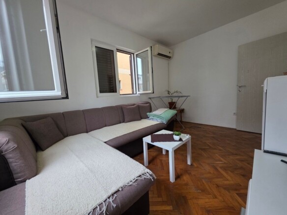Opremljen jednosoban stan 39 m² u Budvi — fotografija 21