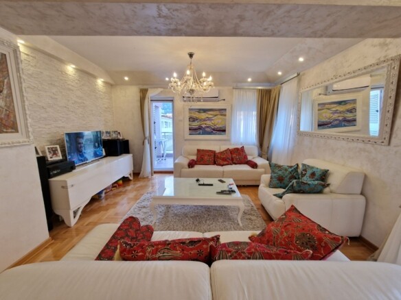 Dvosoban stan 90 m² – Rozino, Budva — fotografija 8