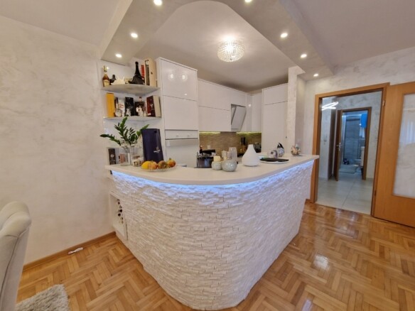 Dvosoban stan 90 m² – Rozino, Budva — fotografija 20