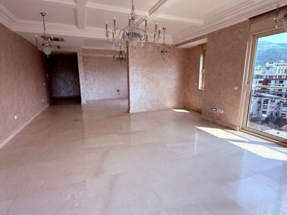 Trosoban stan 326 m² – Budva — fotografija 11