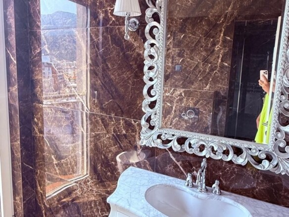 Trosoban stan 326 m² – Budva — fotografija 15