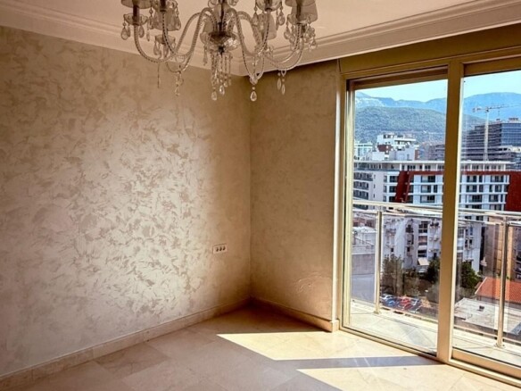 Trosoban stan 326 m² – Budva — fotografija 18