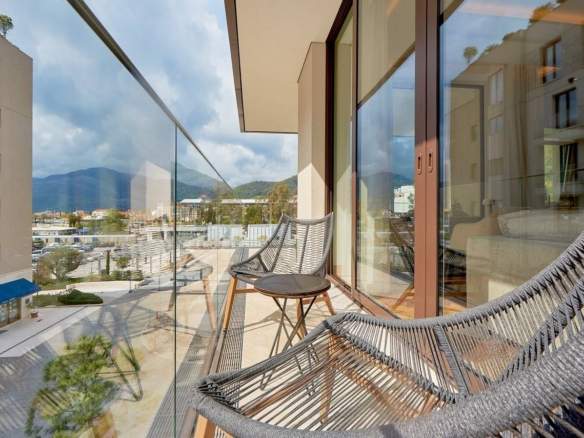 Dvosoban stan 152 m² – Tivat — fotografija 2