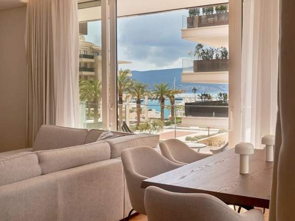 Dvosoban stan 152 m² – Tivat — fotografija 14