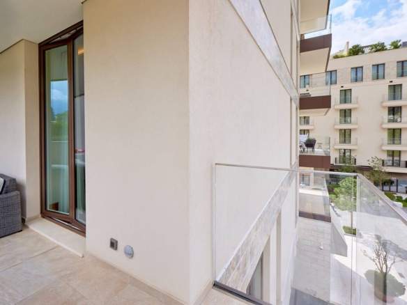 Dvosoban stan 152 m² – Tivat — fotografija 17