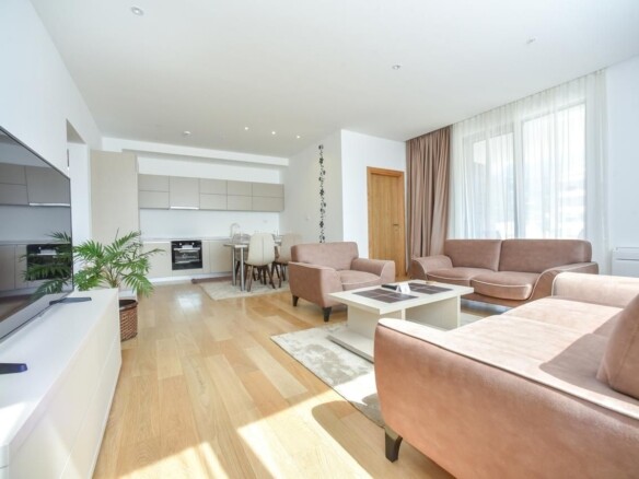 Izdavanje: Dvosoban stan 73 m² – Budva — fotografija 2