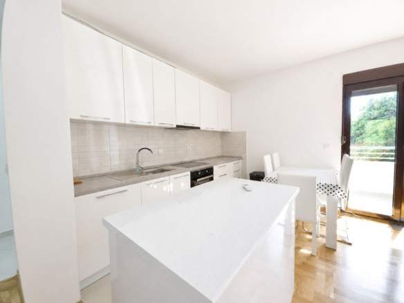 Dvosoban stan 58 m² – Bečići, Budva — fotografija 2