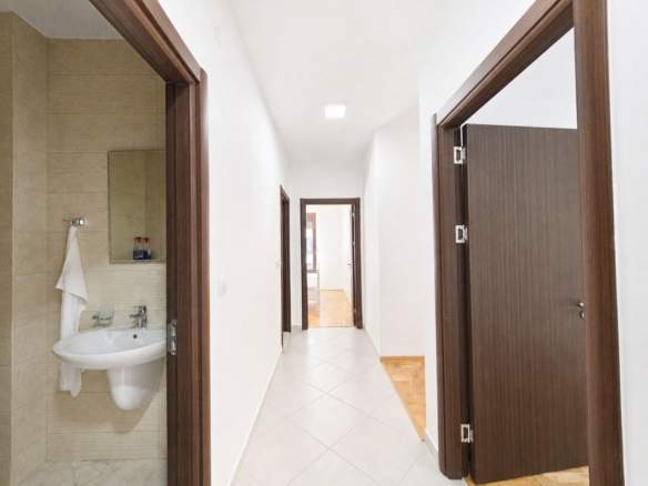Dvosoban stan 58 m² – Bečići, Budva — fotografija 14