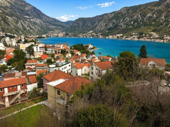 Plac 3.200 m² – Dobrota, Kotor — fotografija 5
