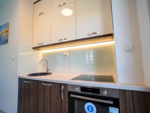 Dvosoban stan 89 m² – Bečići, Budva — fotografija 16