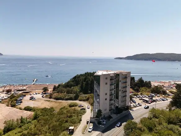 Dvosoban stan 89 m² – Bečići, Budva — fotografija 19