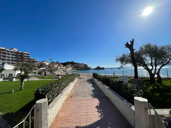 Izdavanje: Garsonjera 46 m² – Pržno, Budva — fotografija 3