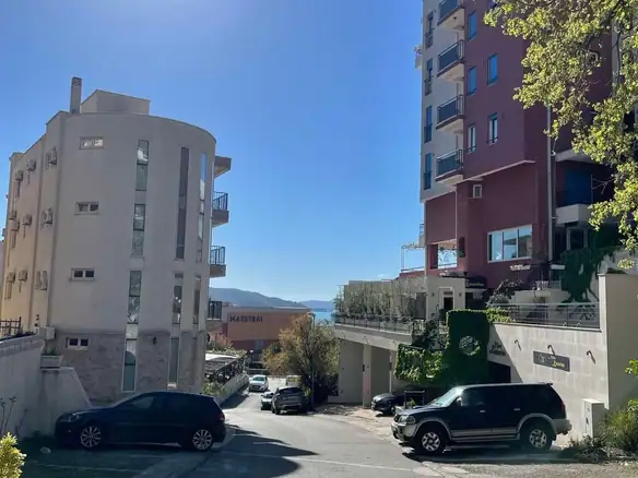 Izdavanje: Garsonjera 46 m² – Pržno, Budva — fotografija 11