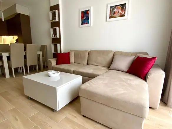 Izdavanje: Jednosoban stan 47 m² – Budva — fotografija 2