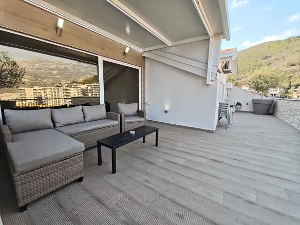 Izdavanje: Dvosoban stan 100 m² – Bijeli Do, Budva — fotografija 3