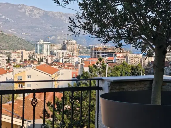 Izdavanje: Dvosoban stan 100 m² – Bijeli Do, Budva — fotografija 15