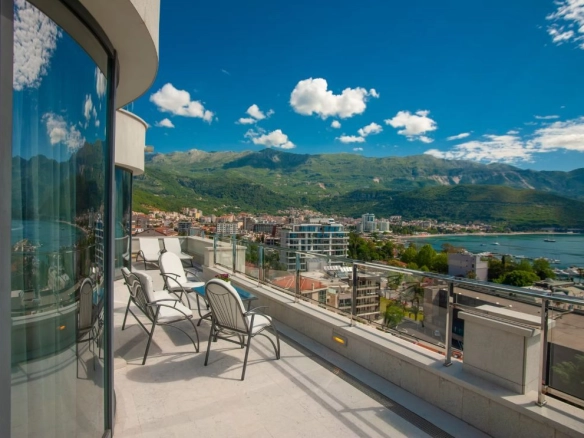 Izdavanje: Dvosoban stan 162 m² – Budva — fotografija 3