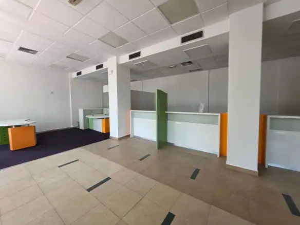 Poslovni prostor kod hotela Hilton, Podgorica — fotografija 2