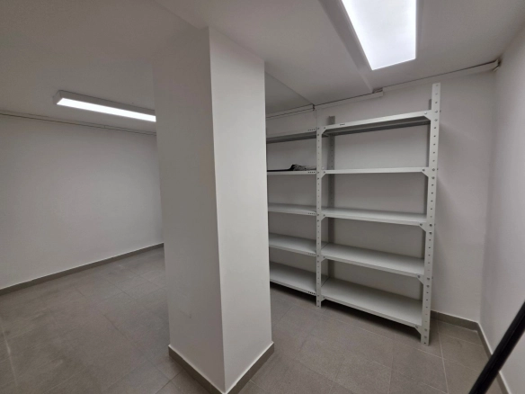 Poslovni prostor kod hotela Hilton, Podgorica — fotografija 13