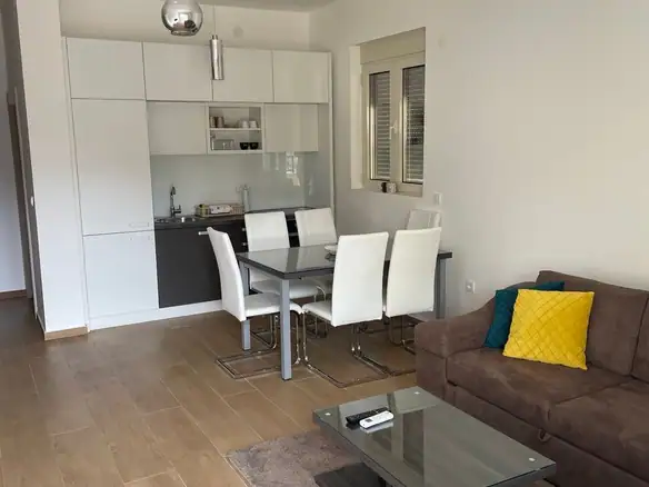 Izdavanje: Jednosoban stan 63 m² – Pržno, Budva — fotografija 2