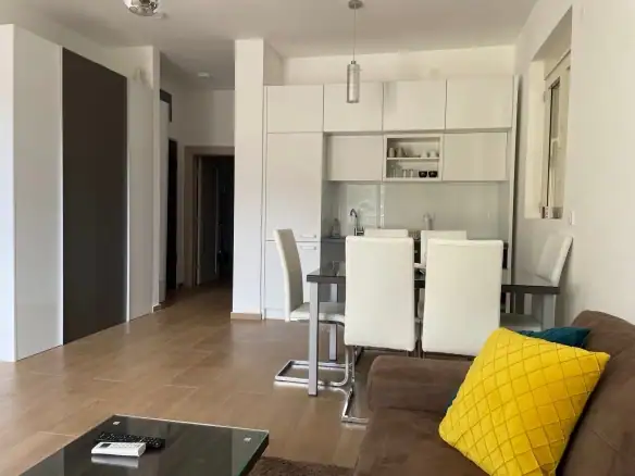 Izdavanje: Jednosoban stan 63 m² – Pržno, Budva — fotografija 12