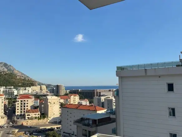 Izdavanje: Dvosoban stan 74 m² – Bečići, Budva — fotografija 8