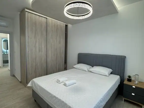 Izdavanje: Dvosoban stan 74 m² – Bečići, Budva — fotografija 12